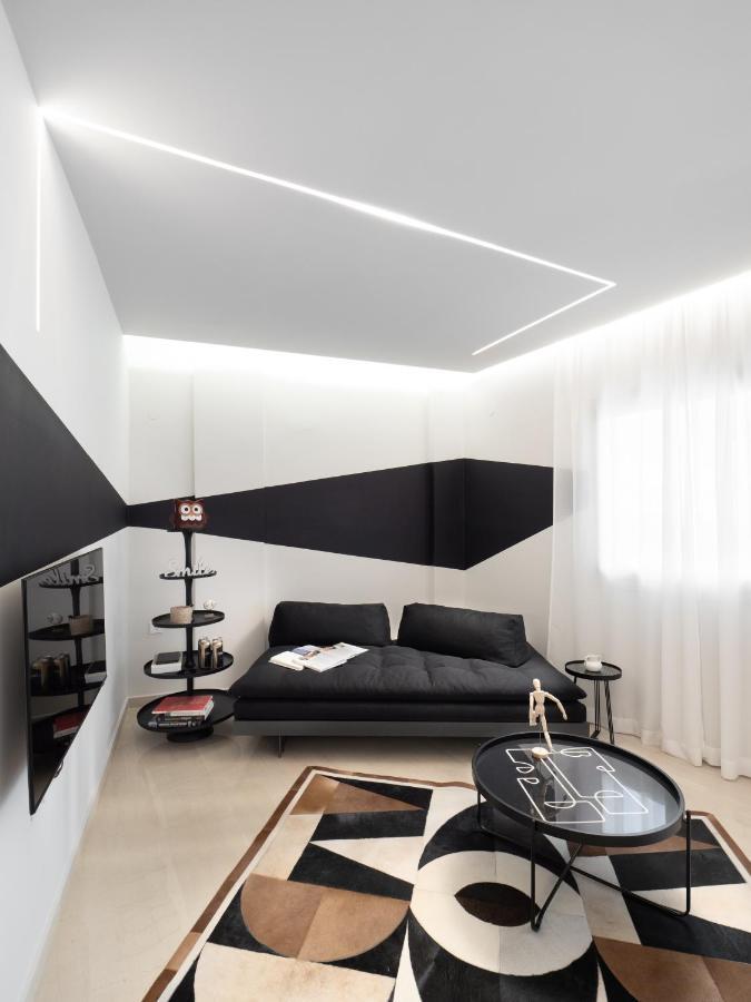 The H Experience - Stylish 2bd With Balcony In Center Appartement