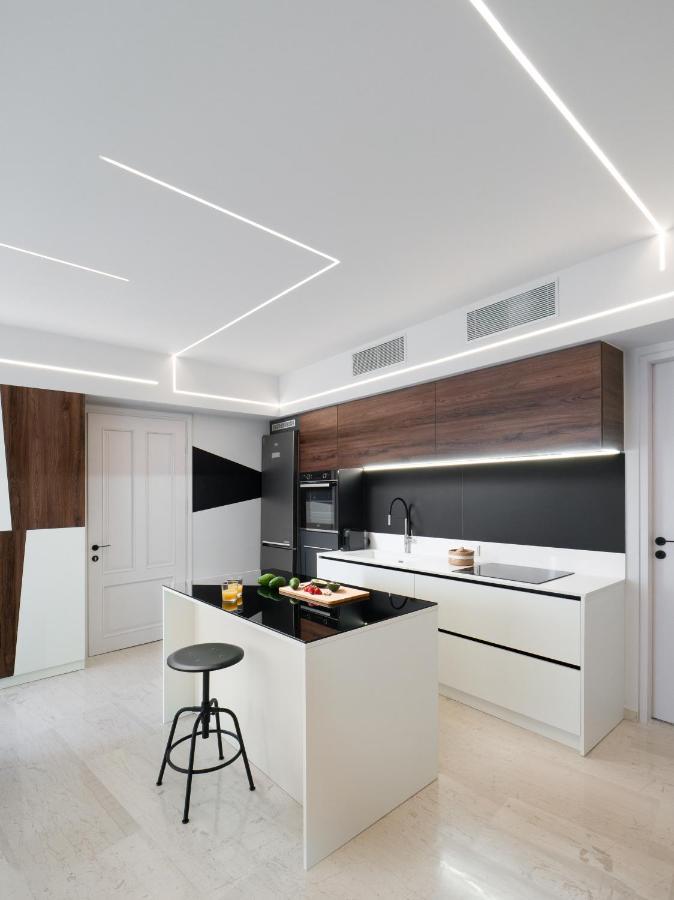 The H Experience - Stylish 2bd With Balcony In Center Appartement